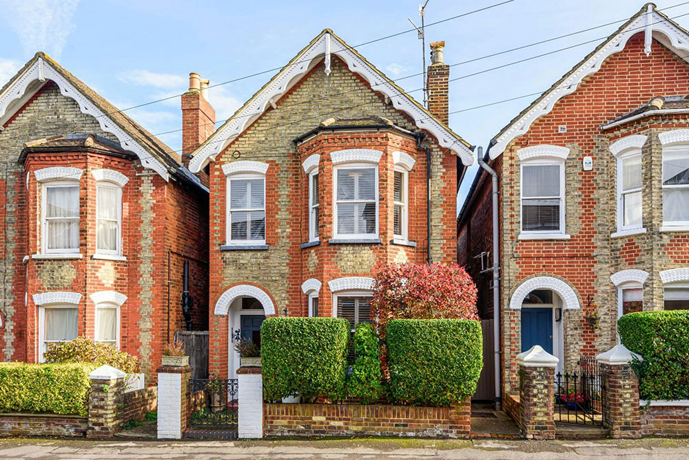 An image of period houses.